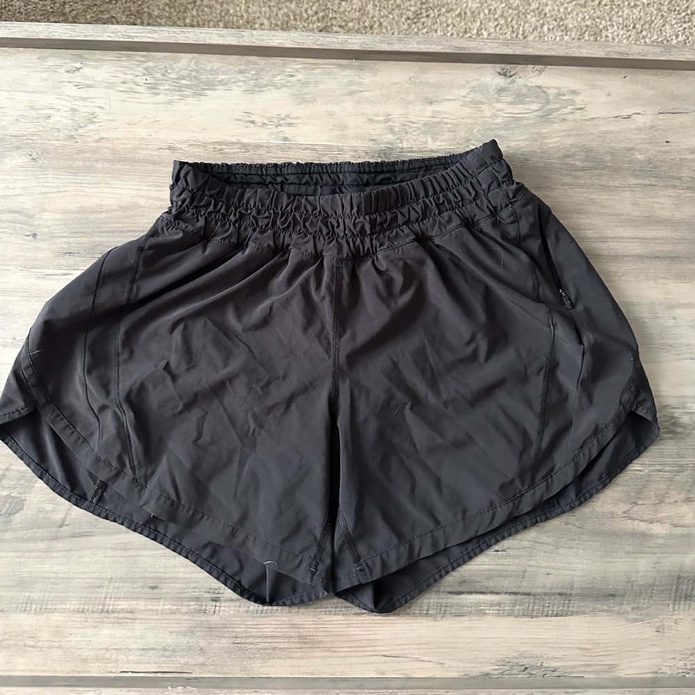 Lululemon track that shorts mid rise 5”